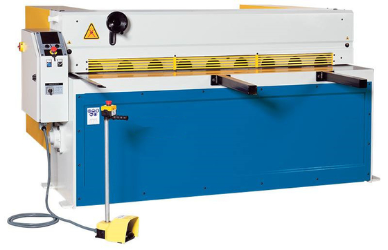 Máquina 7.5kW manual del esquileo del haz del oscilación de la guillotina del metal