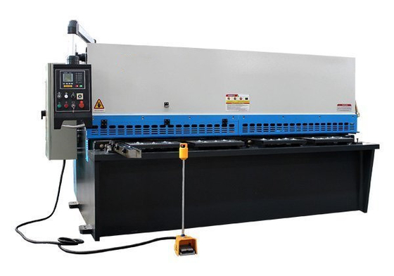 Prensa plateada de metal de la máquina del esquileo del haz del oscilación de la hoja del Rebar 6m m